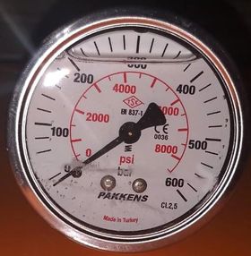 Manometre 600 Bar Göbekten Çıkışlı G 1/4''